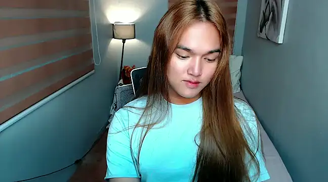 Snapshot of MoaningKylie chatting on 19, 12, 2024 MoaningKylie online show from 19, 12, 2024