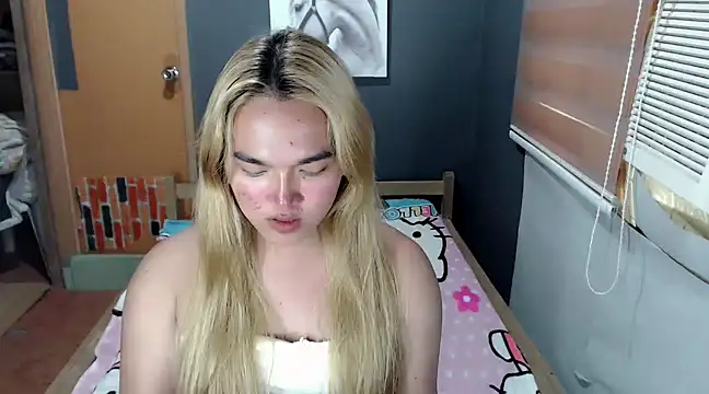 Snapshot of MoaningKylie chatting on 21, 3, 2025 MoaningKylie online show from 21, 3, 2025