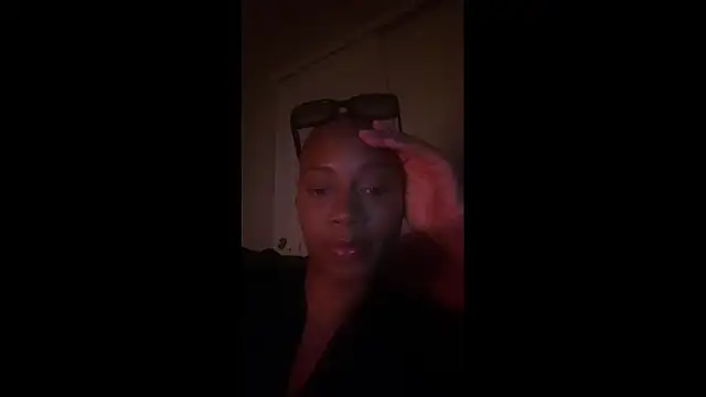 Snapshot of HoneyDripHer chatting on 16, 11, 2025 HoneyDripHer online show from 16, 11, 2025