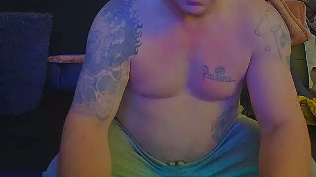 AwesomePapaya online show from 16, 12, 2025