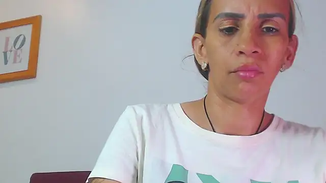 Snapshot of Amber_Moore chatting on 24, 6, 2026 Amber Moore online show from 24, 6, 2026
