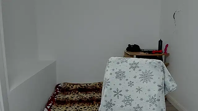 Snapshot of sexxymuscles4u chatting on 12, 12, 2024 sexxymuscles4u online show from 12, 12, 2024