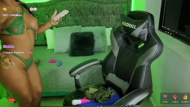 nashiira  online show from 10, 9, 2025