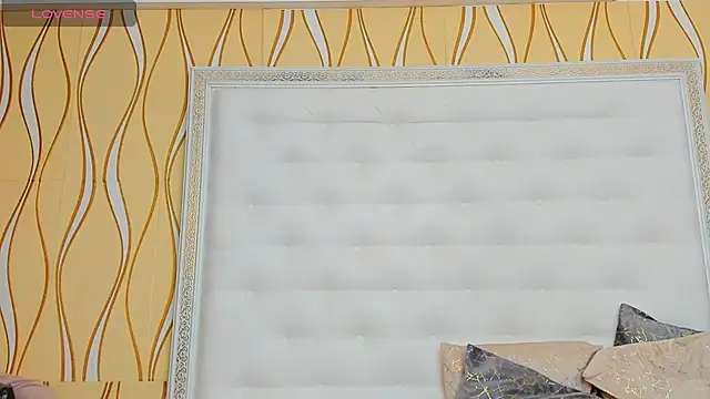 karissia online show from 13, 3, 2025