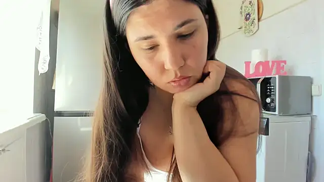 MiaMarrone online show from 16, 5, 2026