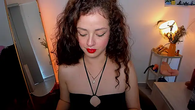 Cassandra Caiin online show from 25, 11, 2025