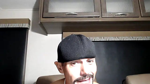 Snapshot of ThickD2C chatting on 11, 2, 2026 ThickD2C online show from 11, 2, 2026