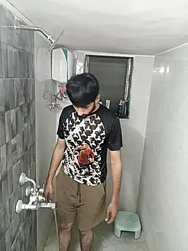 Snapshot of SimplyKarthik09 chatting on 3, 11, 2025 SimplyKarthik09 online show from 3, 11, 2025