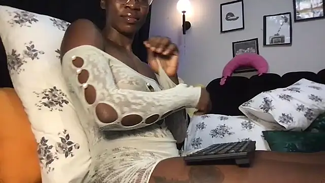 choco petite online show from 2, 3, 2026