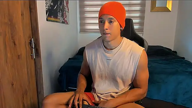 Snapshot of Liam_V chatting on 11, 12, 2024 Liam V online show from 11, 12, 2024