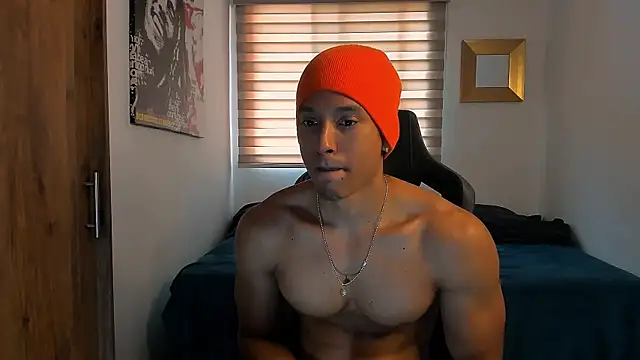 Snapshot of Liam_V chatting on 15, 12, 2024 Liam V online show from 15, 12, 2024