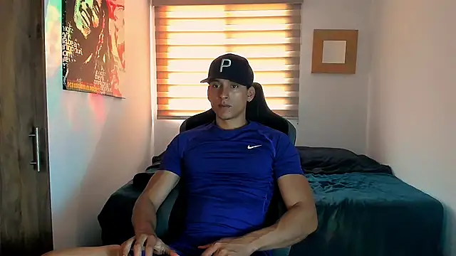 Snapshot of Liam_V chatting on 8, 1, 2025 Liam V online show from 8, 1, 2025