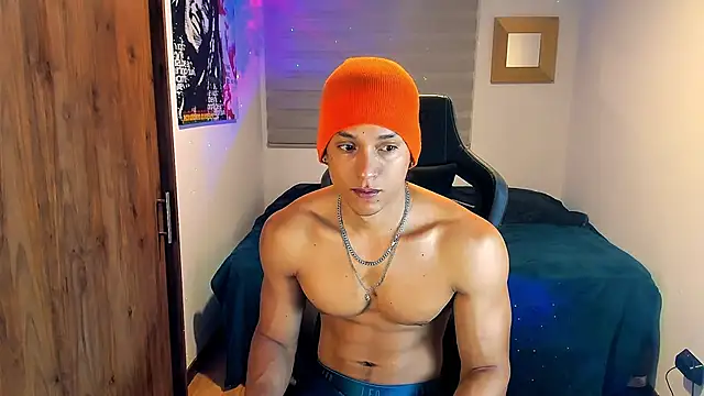 Snapshot of Liam_V chatting on 11, 2, 2025 Liam V online show from 11, 2, 2025