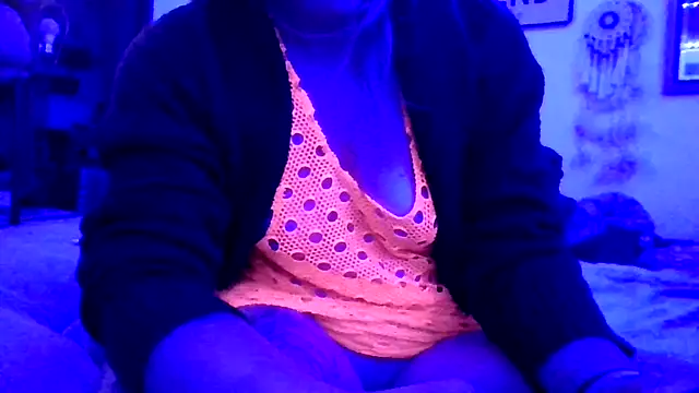 Snapshot of Sassy_Savage chatting on 5, 10, 2025 Sassy Savage online show from 5, 10, 2025