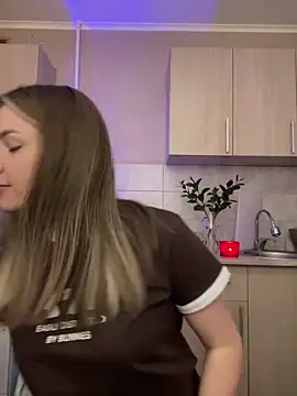 Snapshot of NastyushaaLove chatting on 22, 3, 2025 NastyushaaLove online show from 22, 3, 2025