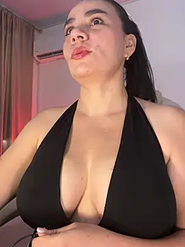 Snapshot of MeganDupont chatting on 30, 6, 2026 MeganDupont online show from 30, 6, 2026