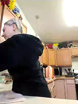 Snapshot of ScarletCallings420 chatting on 12, 12, 2024 ScarletCallings420 online show from 12, 12, 2024