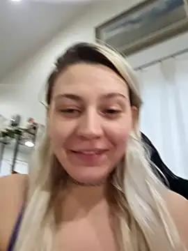 Snapshot of ScarletCallings420 chatting on 19, 2, 2025 ScarletCallings420 online show from 19, 2, 2025