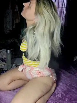 Snapshot of ScarletCallings420 chatting on 23, 2, 2025 ScarletCallings420 online show from 23, 2, 2025