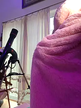 Snapshot of ScarletCallings420 chatting on 3, 3, 2025 ScarletCallings420 online show from 3, 3, 2025