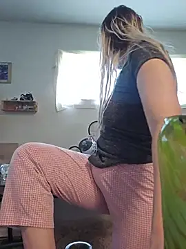 ScarletCallings420 online show from 29, 6, 2026
