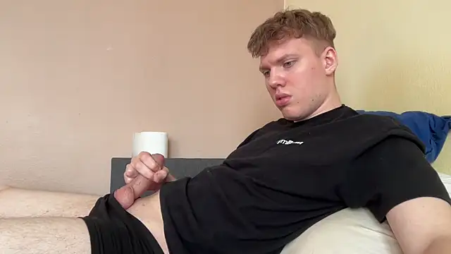 sexybooii6968 online show from 12, 2, 2026