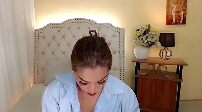 DreamLADYBOY online show from 3, 1, 2025