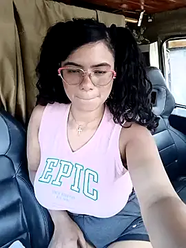 Simone Miller online show from 28, 1, 2025