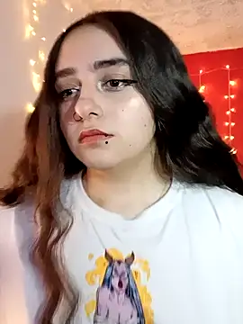 IvonneT online show from 5, 12, 2024