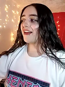 IvonneT online show from 12, 12, 2024