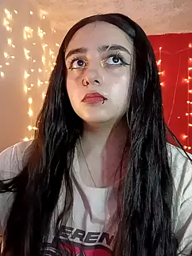 IvonneT online show from 11, 1, 2025