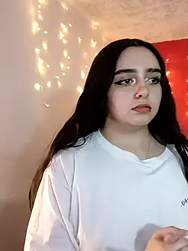 IvonneT online show from 5, 2, 2025