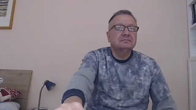 YOU6me online show from 5, 10, 2025