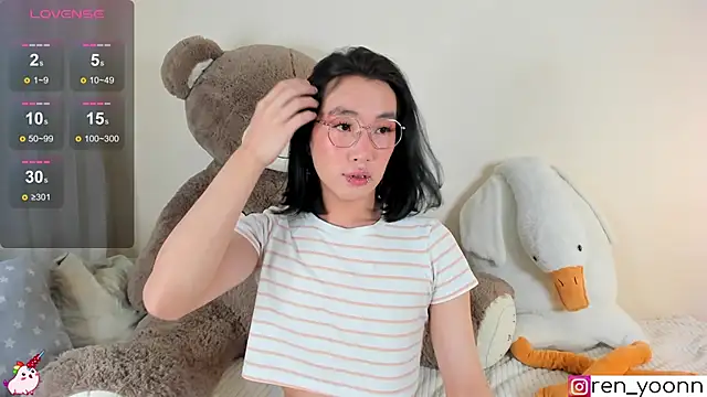 Snapshot of Ren_yoon chatting on 28, 7, 2026 Ren yoon online show from 28, 7, 2026