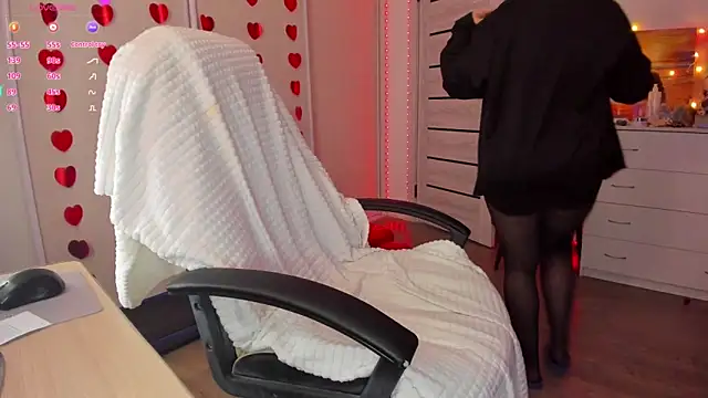 Ophelia mm online show from 16, 2, 2026