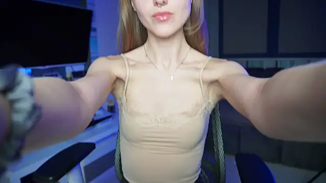 CassiaBlade1 online show from 19, 11, 2025