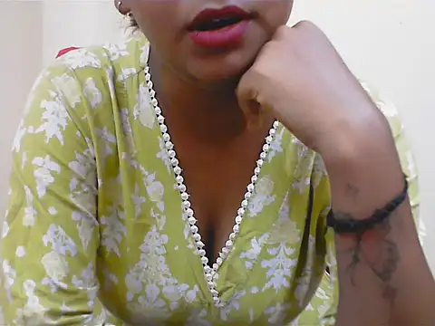 Snapshot of LovingPihu chatting on 15, 7, 2026 LovingPihu online show from 15, 7, 2026