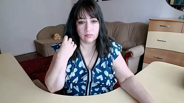 Lucretia Goldi  online show from 6, 11, 2025