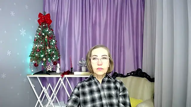 queen a n i online show from 6, 3, 2026