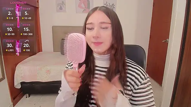 Miley Baker online show from 29, 10, 2025