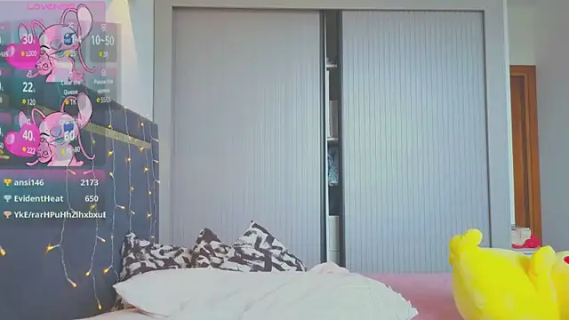 Mia Tin online show from 8, 3, 2025