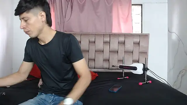 Snapshot of Sexytaty2022 chatting on 27, 3, 2026 Sexytaty2022 online show from 27, 3, 2026