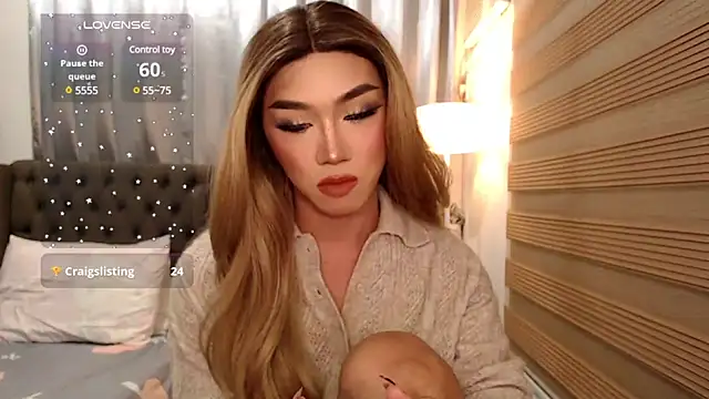 Snapshot of Local_Hoelyx chatting on 29, 12, 2024 Local Hoelyx online show from 29, 12, 2024