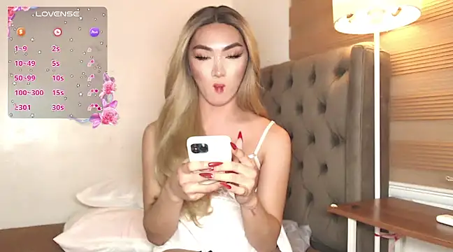 Snapshot of Local_Hoelyx chatting on 13, 2, 2025 Local Hoelyx online show from 13, 2, 2025