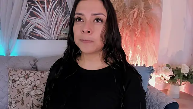 Snapshot of Nicolle_W chatting on 26, 6, 2026 Nicolle W online show from 26, 6, 2026