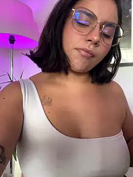 Snapshot of susy_angel chatting on 12, 10, 2025 susy angel online show from 12, 10, 2025