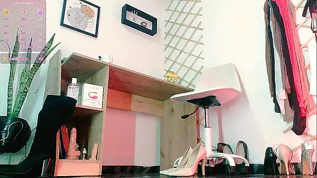 myla sarah online show from 13, 12, 2025