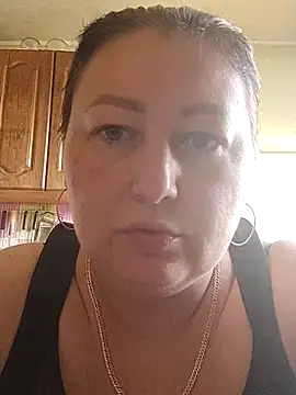 Rini333 online show from 15, 2, 2025