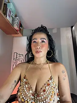 AsianMilfSheryl online show from 20, 7, 2026