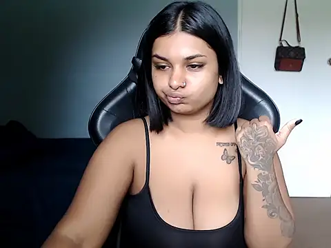 Snapshot of layla_amin chatting on 15, 3, 2026 layla amin online show from 15, 3, 2026